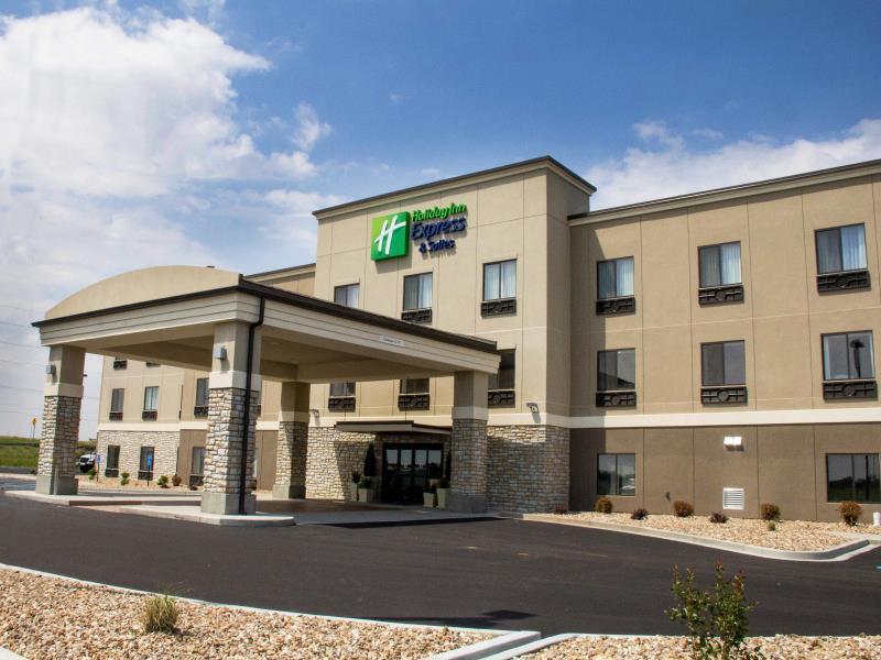 Holiday Inn Express And Suites Sikeston By Ihg Exterior foto