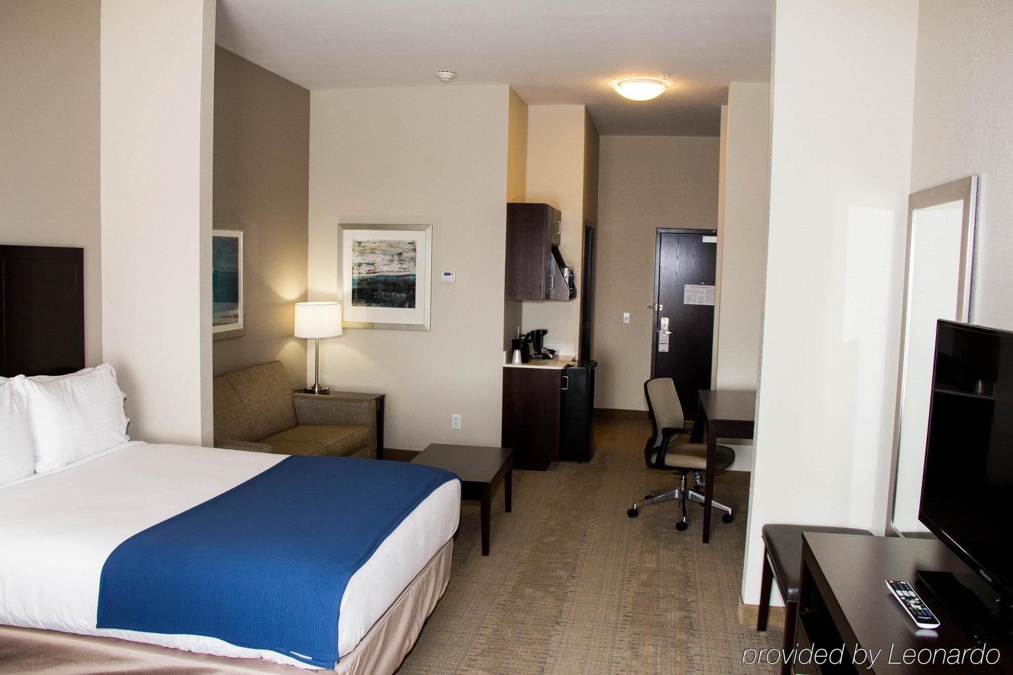 Holiday Inn Express And Suites Sikeston By Ihg Exterior foto